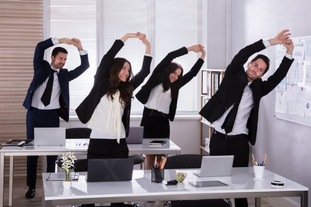 Производственная гимнастика для офисных работников: комплекс упражнений