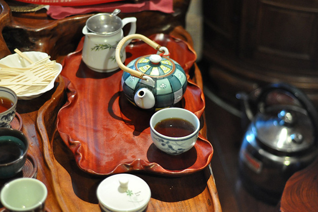 Чай: полезные свойства, применение, лучшие способы заваривания полезного напитка