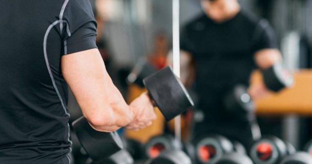 Комплекс упражнений в тренажерном зале: правила занятий, программы для похудения